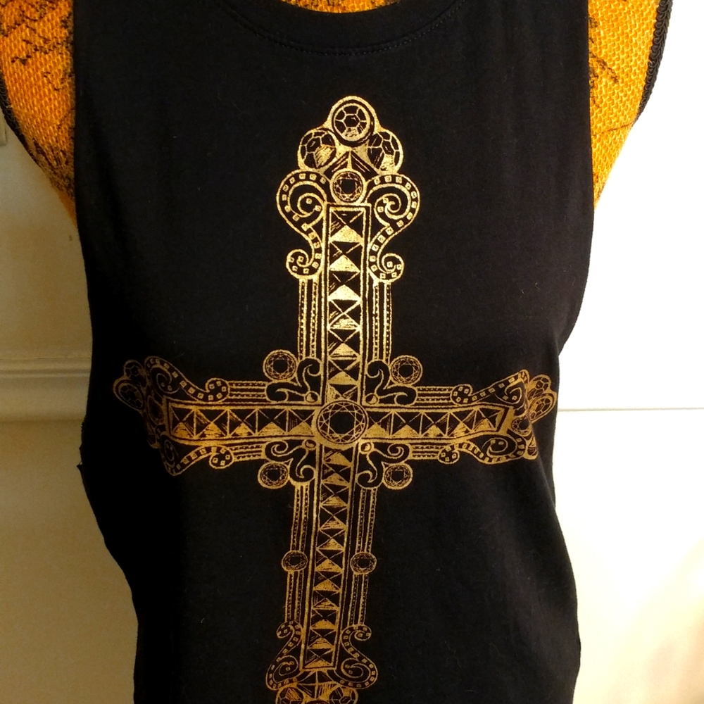 Black Muscle Tee